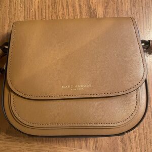Marc Jacob’s crossbody bag. Like new! Excellent condition. Camel colored leather